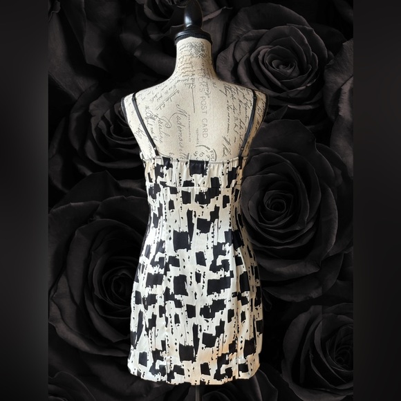 Forever 21 Bustier Strap Dress, Print and Lace Accents (M) - Picture 3 of 8
